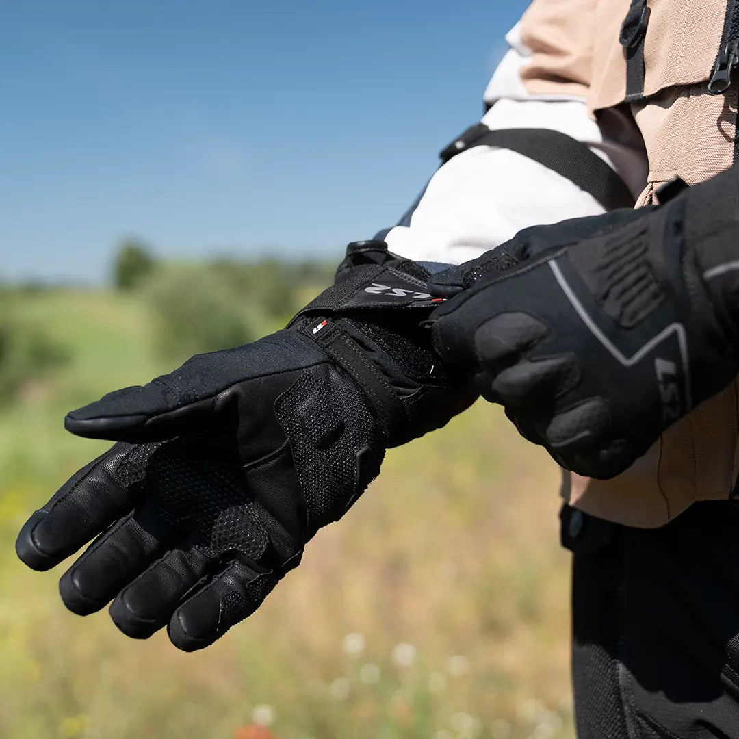 LS2 Nordic Man Gloves - Black