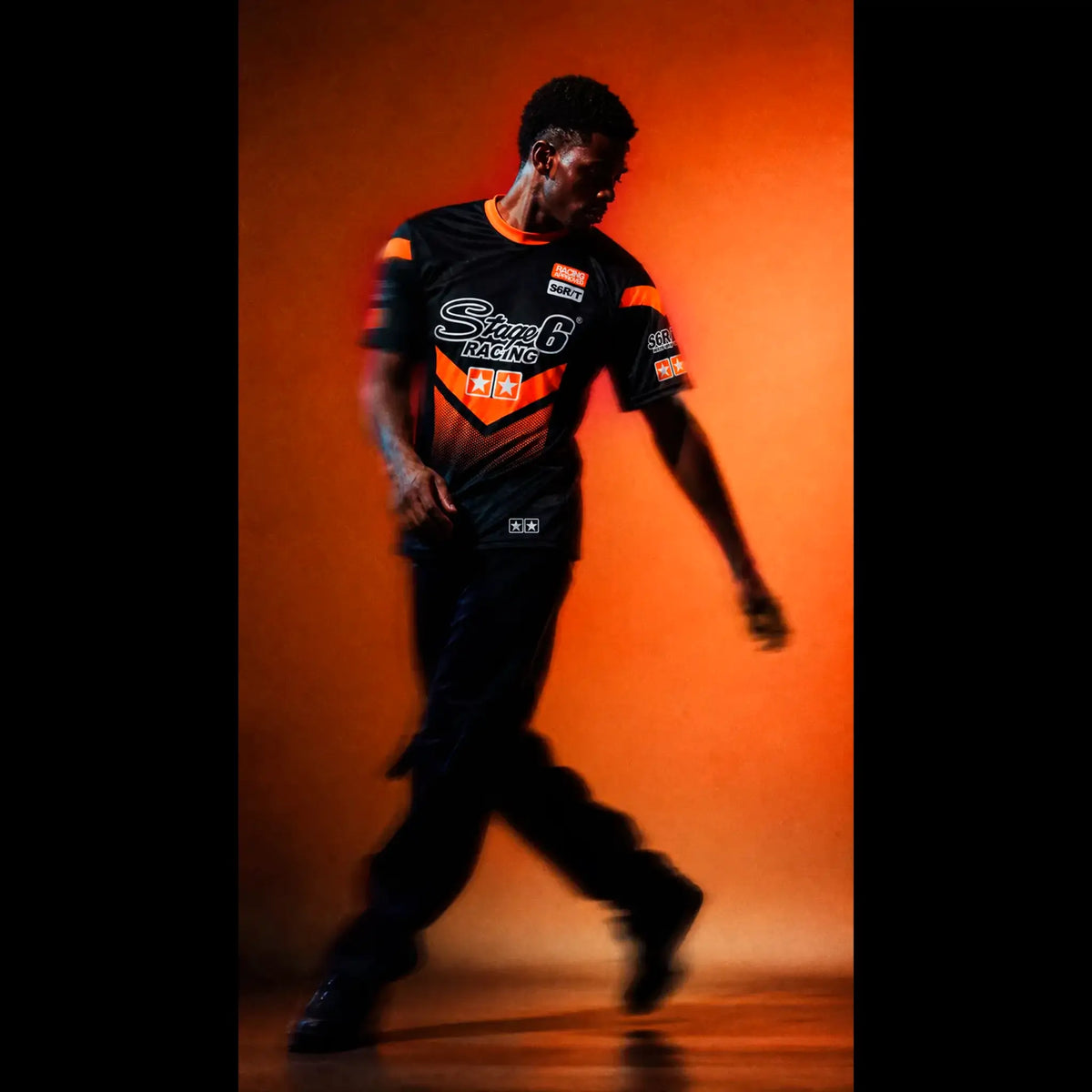 Camiseta Stage6 Pure Team - Negro/Naranja
