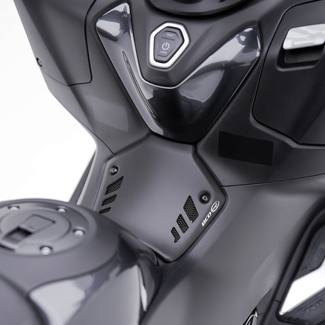 Tapa túnel de admisión Yamaha T-Max 560 Fase 2 >22 BCD