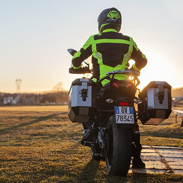 Plastic bags side Monokey Trekker Alaska 36L Givi