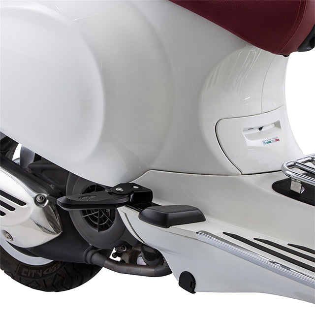 Apoio de pés em alumínio Vespa Primavera/Sprint 50-150ccm 2T /4T AC preto