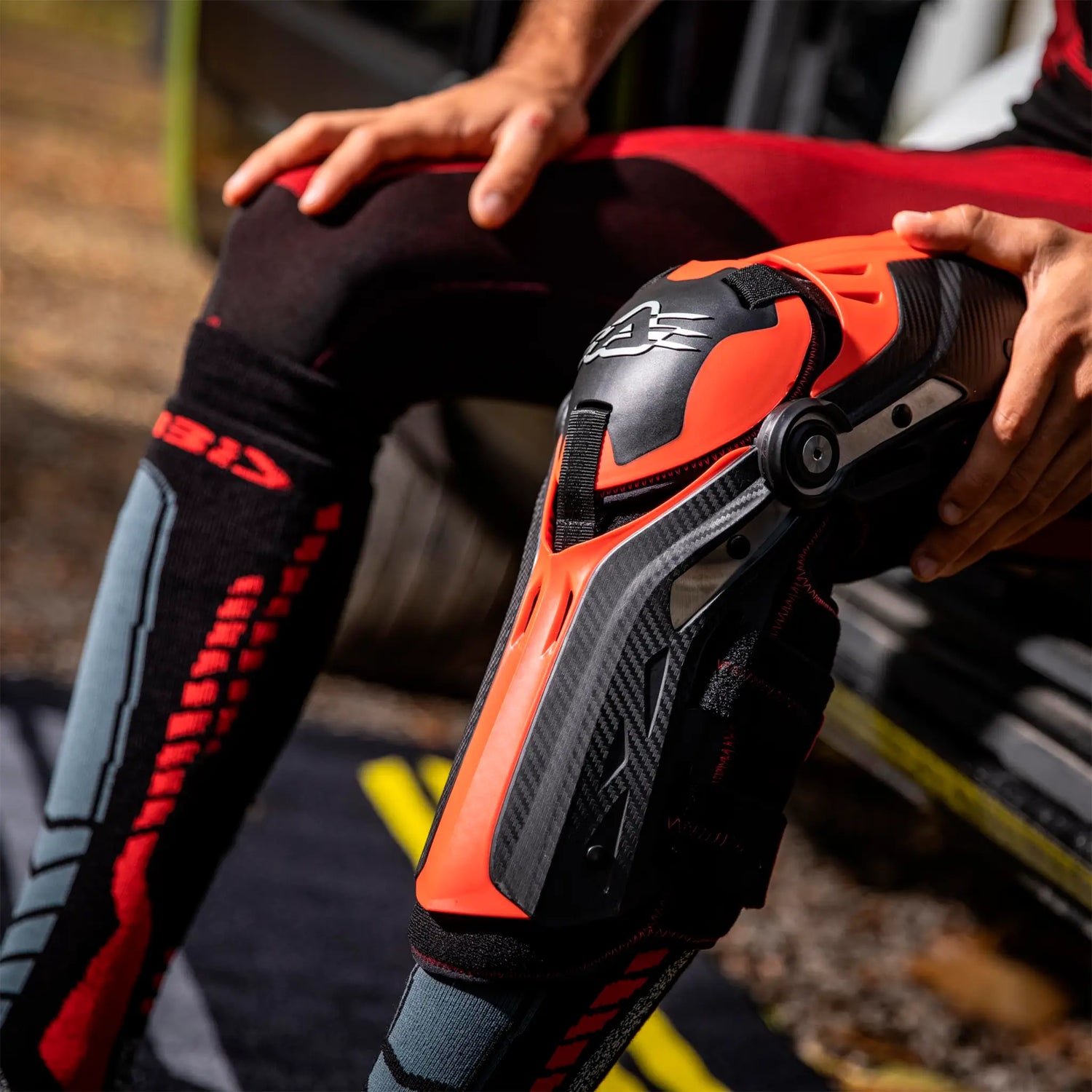 Rodilleras Acerbis Gorilla - Negro/Rojo
