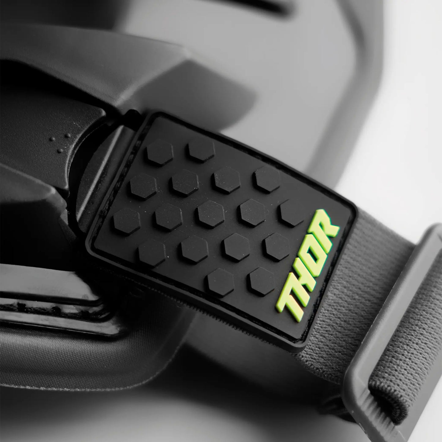 Peto Thor Sentinel Pro - Negro
