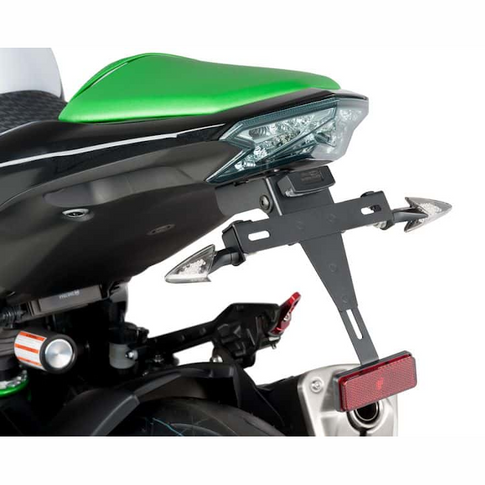 Soporte matrícula Negro Kawasaki Z 800 13'-17' PUIG 6548N