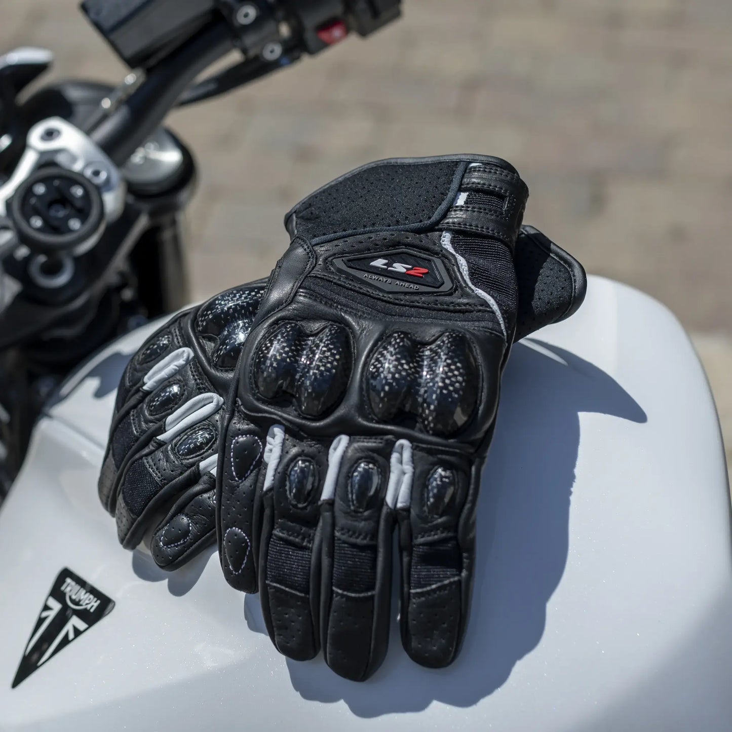 Guantes LS2 Spark II Leather Man - Negro/Blanco
