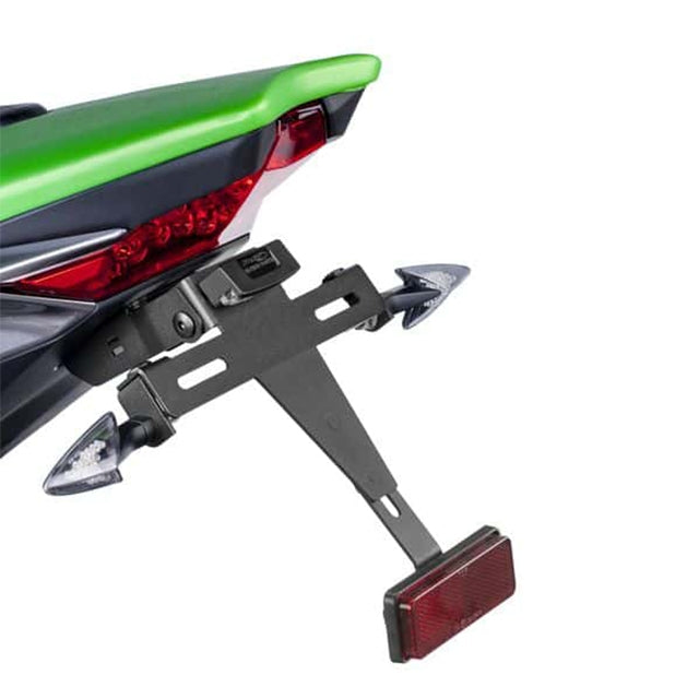 Soporte matrícula Negro Kawasaki Z 1000 14-21/r 17-21' PUIG 7102N