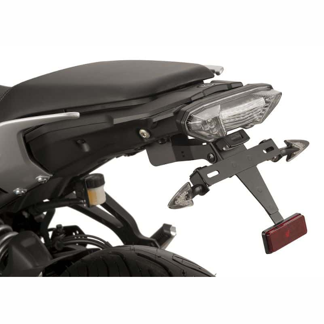 Soporte matrícula Negro Yamaha MT-07 Tracer 16'-18' PUIG 9204N