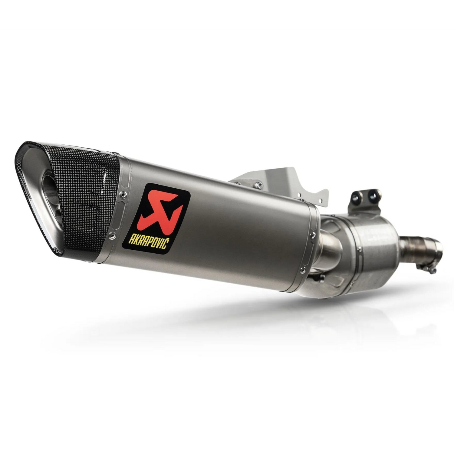 Akrapovič Slip-On titanio BMW F 900 XR 2020–2026 escape homologado Euro 5