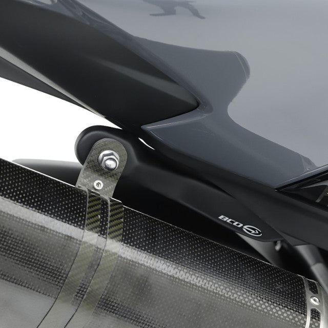 Tapa soporte de escape Yamaha T-Max 560  BCD