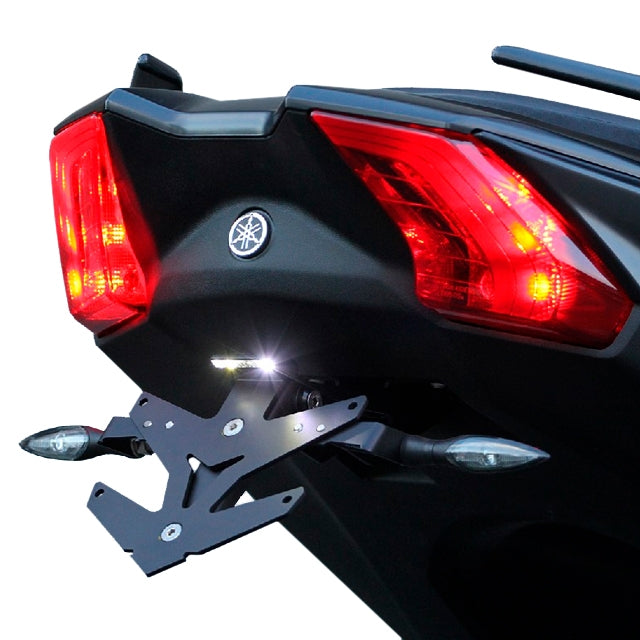 Portamatrículas con luz de matrícula Yamaha T-Max 530 SX/DX 17-18 BCD