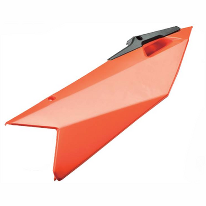 Tapa trasera izquierda Pitbike YCF Bigy >2017